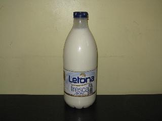 Letona 牛乳
