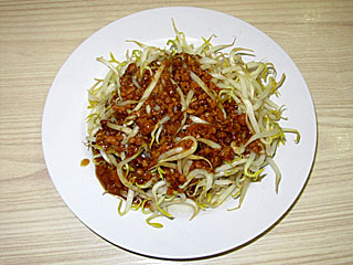 もやしの肉味噌炒め