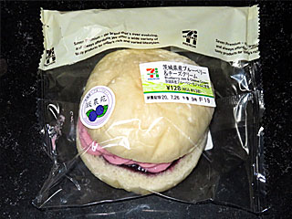 茨城県産ブルーベリー&チーズクリーム