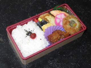 つば九郎米弁当
