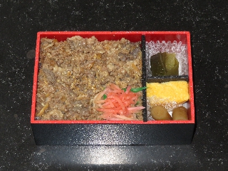 村上牛しぐれ弁当