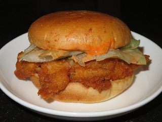 辛口チキンフィレバーガー