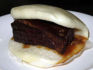 角煮まん