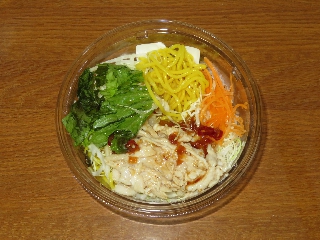 道産豚しゃぶのラーメンサラダ