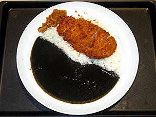 ロースかつ黒カレー