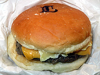 武内夏暉のこだわりダブルチーズバーガー