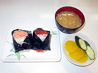 おにぎり2個とうふ汁お新香セット