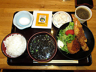 海老フライと牛肉コロッケ定食