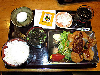 ロースカツと揚げシューマイ定食