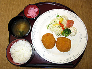 コロッケ定食