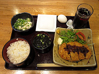 ロースカツ定食