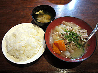 塩肉じゃが定食