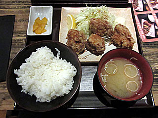 鶏の唐揚げ定食