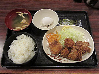 鶏の唐揚げ定食