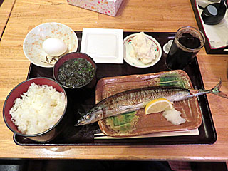 秋刀魚塩焼定食