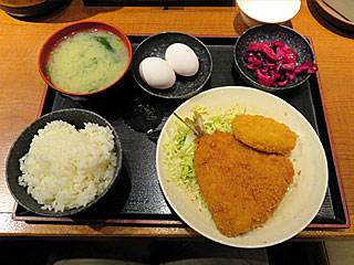 ジャンボアジフライコロッケ定食