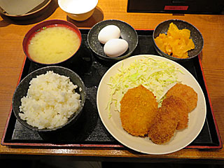 チキンカツエビカツカレーコロッケ定食