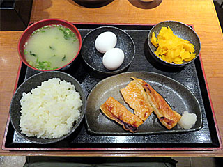 鮭ハラス塩焼き定食