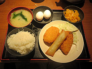 アジフライ春巻きコーンコロッケ定食