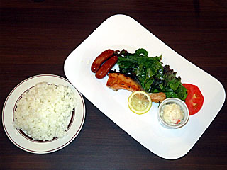 サーモンソテープレート