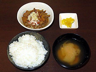 もつ煮込み定食