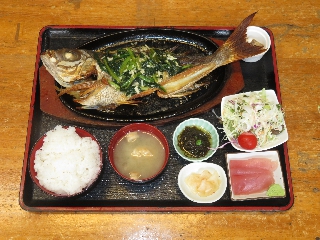 シチューマチバター焼き定食