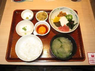 アカモク入ねばとろ定食