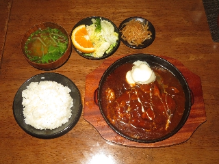 特製ハンバーグ定食