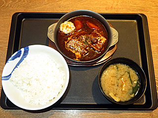 煮込みビーフシチュー〜ドフィノワーズ添え〜