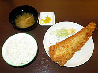 白身魚フライ定食
