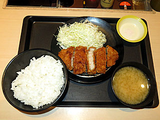 国産雪国育ちロースかつ定食