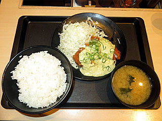 バジルタルタルチキンかつ定食